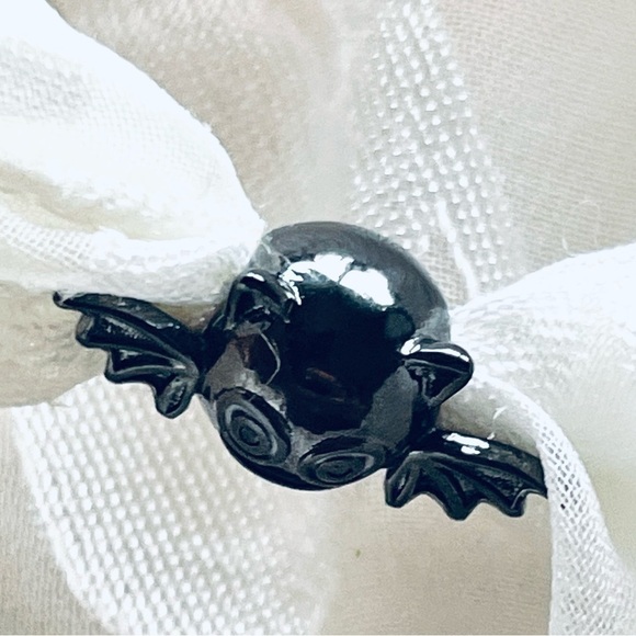🦇 NWOT Bat Charm – Halloween ✨ - Picture 6 of 8